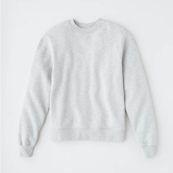 KOTN Tops - KOTN Women’s Essential Sweatshirt